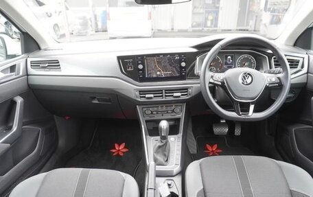 Volkswagen Polo VI (EU Market), 2021 год, 900 000 рублей, 8 фотография