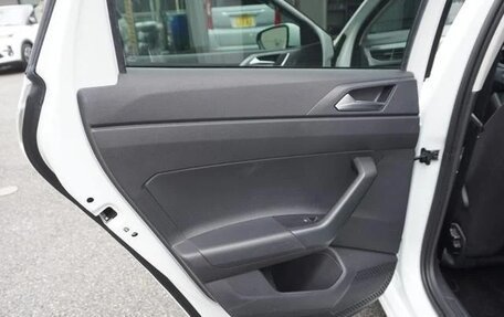 Volkswagen Polo VI (EU Market), 2021 год, 900 000 рублей, 28 фотография