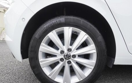 Volkswagen Polo VI (EU Market), 2021 год, 900 000 рублей, 33 фотография