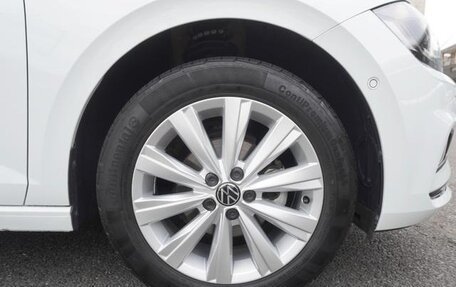 Volkswagen Polo VI (EU Market), 2021 год, 900 000 рублей, 39 фотография