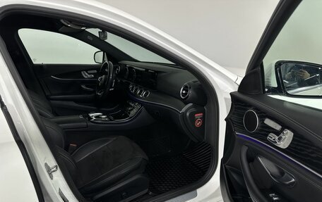 Mercedes-Benz E-Класс, 2017 год, 2 950 000 рублей, 14 фотография