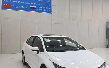 Toyota Corolla, 2025 год, 1 950 000 рублей, 2 фотография