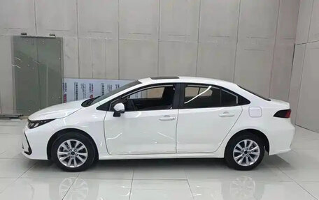 Toyota Corolla, 2025 год, 1 950 000 рублей, 4 фотография