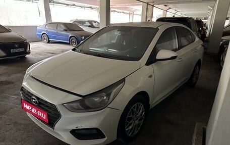 Hyundai Solaris II рестайлинг, 2019 год, 800 000 рублей, 3 фотография