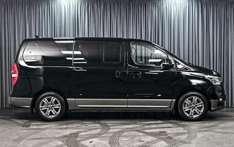 Hyundai H-1 II рестайлинг, 2018 год, 2 970 000 рублей, 5 фотография