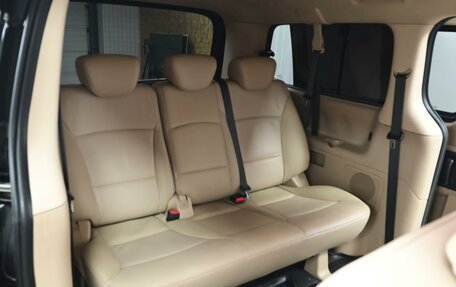 Hyundai H-1 II рестайлинг, 2018 год, 2 970 000 рублей, 9 фотография