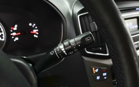 Hyundai H-1 II рестайлинг, 2018 год, 2 970 000 рублей, 19 фотография