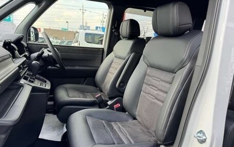 Honda Stepwgn, 2023 год, 2 340 000 рублей, 10 фотография