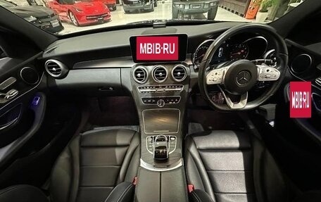 Mercedes-Benz C-Класс, 2019 год, 1 960 000 рублей, 16 фотография