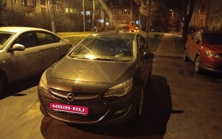Opel Astra J, 2014 год, 670 000 рублей, 2 фотография