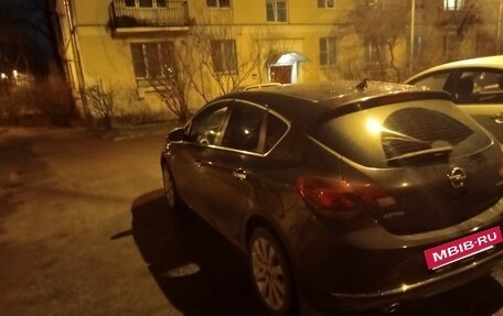 Opel Astra J, 2014 год, 670 000 рублей, 3 фотография