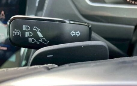 Volkswagen Tiguan II, 2018 год, 2 250 000 рублей, 13 фотография