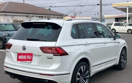 Volkswagen Tiguan II, 2018 год, 2 250 000 рублей, 4 фотография
