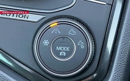 Volkswagen Tiguan II, 2018 год, 2 250 000 рублей, 17 фотография