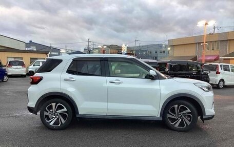 Toyota Raize I, 2021 год, 1 330 000 рублей, 2 фотография