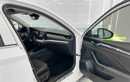 Skoda Octavia IV, 2022 год, 1 990 020 рублей, 5 фотография