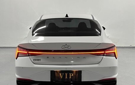 Hyundai Elantra, 2022 год, 1 330 000 рублей, 5 фотография