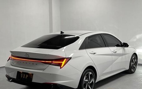 Hyundai Elantra, 2022 год, 1 330 000 рублей, 4 фотография