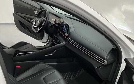 Hyundai Elantra, 2022 год, 1 330 000 рублей, 10 фотография