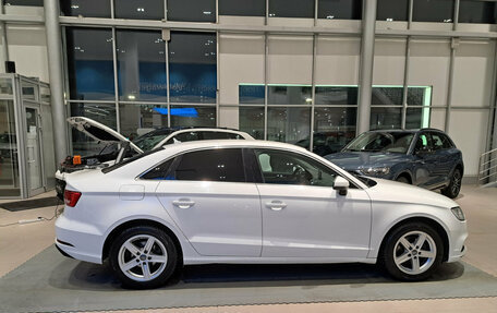 Audi A3, 2017 год, 1 988 000 рублей, 4 фотография