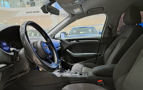 Audi A3, 2017 год, 1 988 000 рублей, 16 фотография