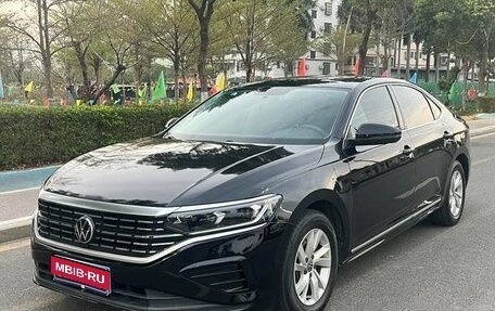 Volkswagen Passat B8 рестайлинг, 2022 год, 2 392 000 рублей, 1 фотография