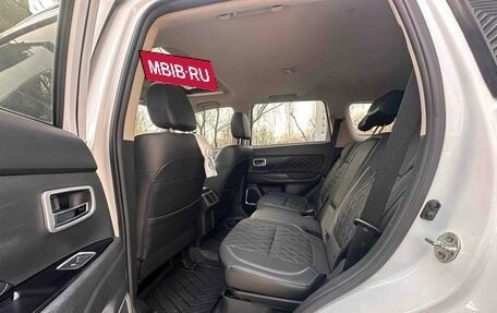 Mitsubishi Outlander III рестайлинг 3, 2021 год, 1 640 000 рублей, 9 фотография