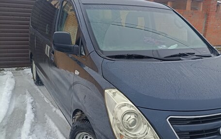 Hyundai H-1 II рестайлинг, 2016 год, 1 850 000 рублей, 2 фотография