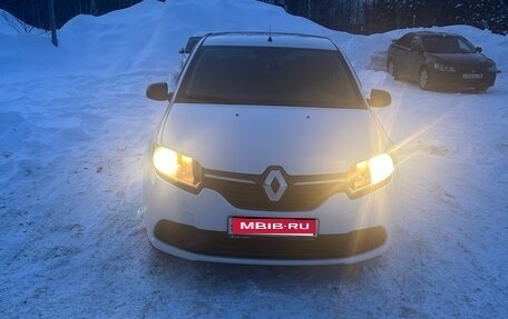 Renault Logan II, 2018 год, 705 000 рублей, 1 фотография