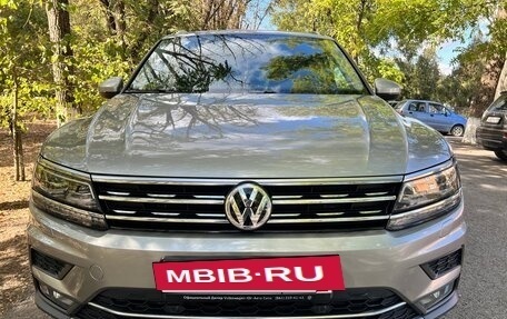 Volkswagen Tiguan II, 2017 год, 3 000 000 рублей, 2 фотография