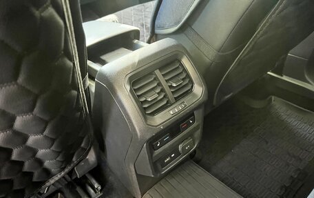 Volkswagen Tiguan II, 2017 год, 3 000 000 рублей, 12 фотография