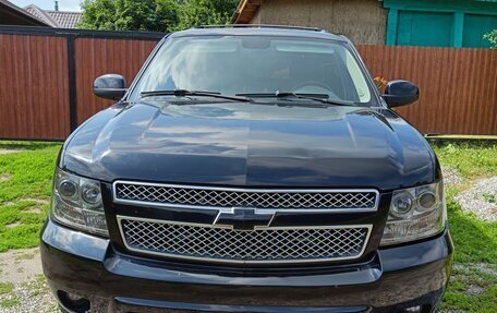 Chevrolet Tahoe III, 2012 год, 2 000 000 рублей, 2 фотография