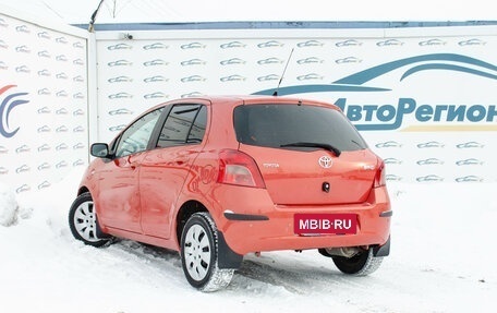 Toyota Yaris III рестайлинг, 2007 год, 656 000 рублей, 2 фотография