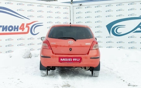 Toyota Yaris III рестайлинг, 2007 год, 656 000 рублей, 3 фотография