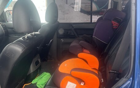 Mitsubishi Pajero III рестайлинг, 2001 год, 820 000 рублей, 5 фотография