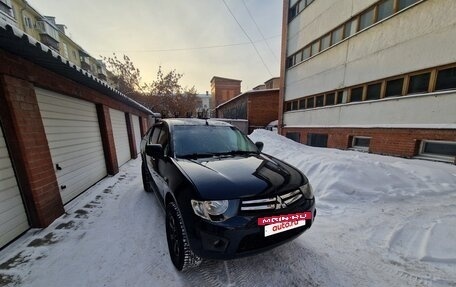 Mitsubishi L200 IV рестайлинг, 2012 год, 1 380 000 рублей, 3 фотография