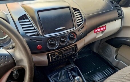 Mitsubishi L200 IV рестайлинг, 2012 год, 1 380 000 рублей, 14 фотография