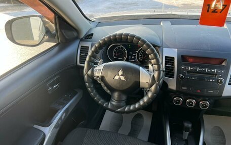 Mitsubishi Outlander III рестайлинг 3, 2010 год, 1 329 000 рублей, 14 фотография