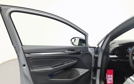 Volkswagen Golf VIII, 2022 год, 2 083 000 рублей, 13 фотография