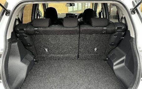 Daihatsu Rocky, 2021 год, 1 050 000 рублей, 19 фотография