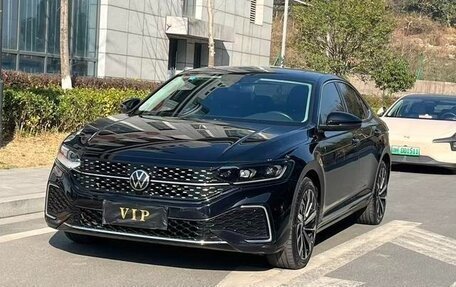 Volkswagen Passat B8 рестайлинг, 2021 год, 2 450 000 рублей, 1 фотография