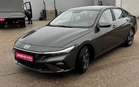 Hyundai Elantra, 2023 год, 2 350 000 рублей, 1 фотография