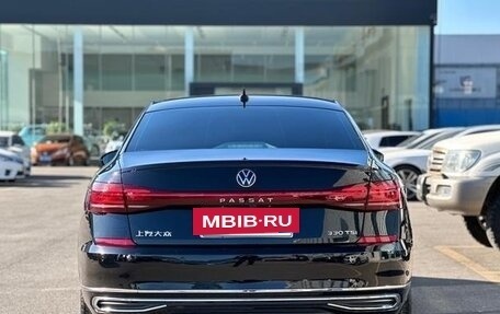 Volkswagen Passat B8 рестайлинг, 2021 год, 2 450 000 рублей, 5 фотография