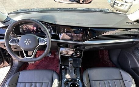 Volkswagen Passat B8 рестайлинг, 2021 год, 2 450 000 рублей, 12 фотография