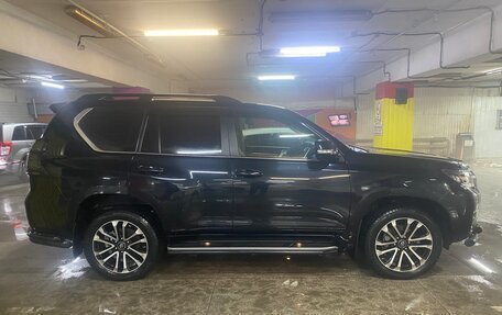 Toyota Land Cruiser Prado 150 рестайлинг 2, 2020 год, 6 890 000 рублей, 2 фотография