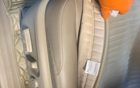 Toyota Land Cruiser Prado 150 рестайлинг 2, 2020 год, 6 890 000 рублей, 7 фотография