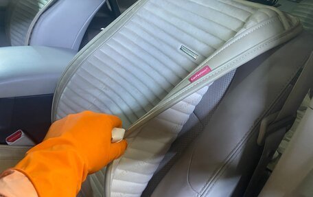 Toyota Land Cruiser Prado 150 рестайлинг 2, 2020 год, 6 890 000 рублей, 8 фотография