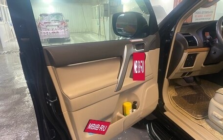 Toyota Land Cruiser Prado 150 рестайлинг 2, 2020 год, 6 890 000 рублей, 6 фотография