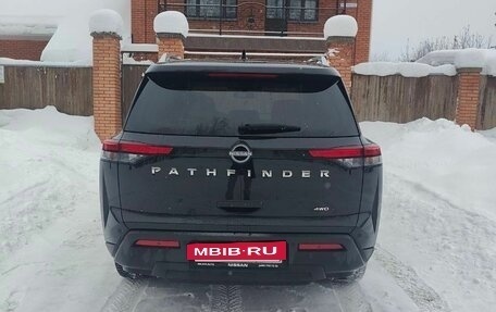 Nissan Pathfinder, 2021 год, 4 499 000 рублей, 4 фотография