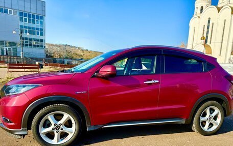 Honda Vezel, 2018 год, 2 200 000 рублей, 3 фотография